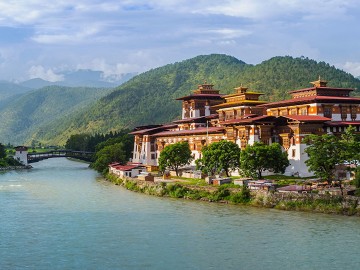 Bhutan Tour With Day Hiking